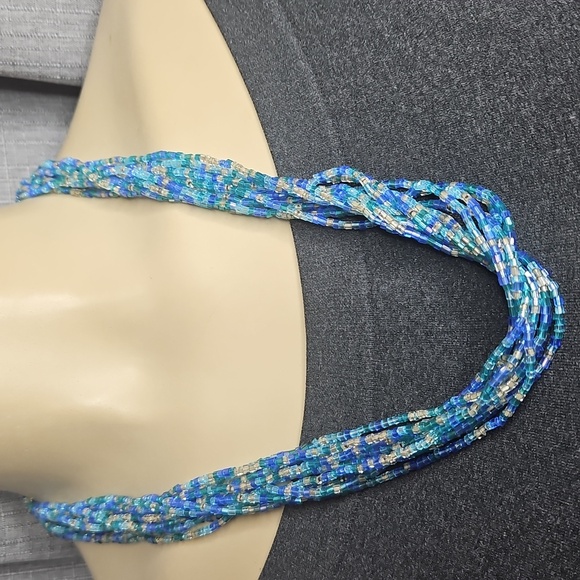 VINTAGE BLUE GLASS BEADED NECKLACE MULTISTRAND - Picture 4 of 6